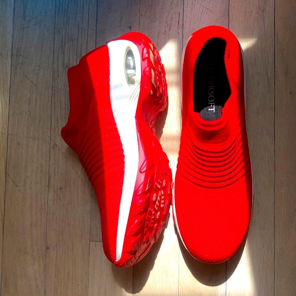 Memory foam sneakers, slip on, size 9.5,arch support Hyper soft orthopedic brand - Picture 2 of 7